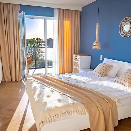 Odnowa Z Widokiem Na Morze, Basen I Jacuzzi Appartamento