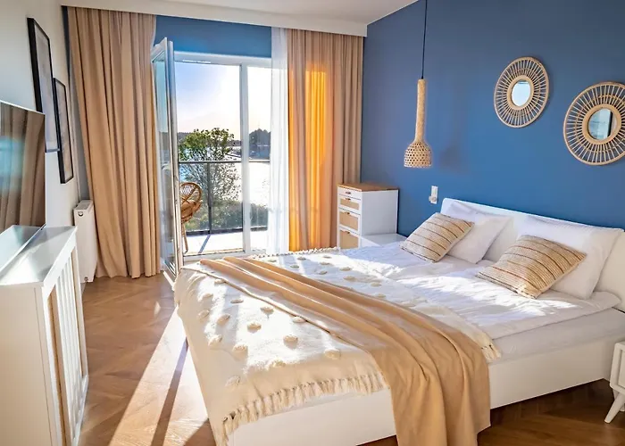 Odnowa Z Widokiem Na Morze, Basen I Jacuzzi Appartamento